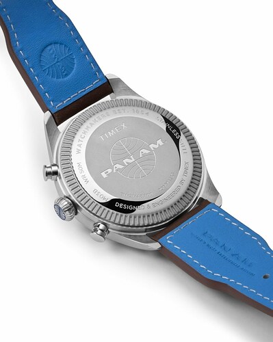 TIMEX_FW2022_PanAm-Chrono_TWG030000_Beauty03_sRGB_HiRes-scaled-1