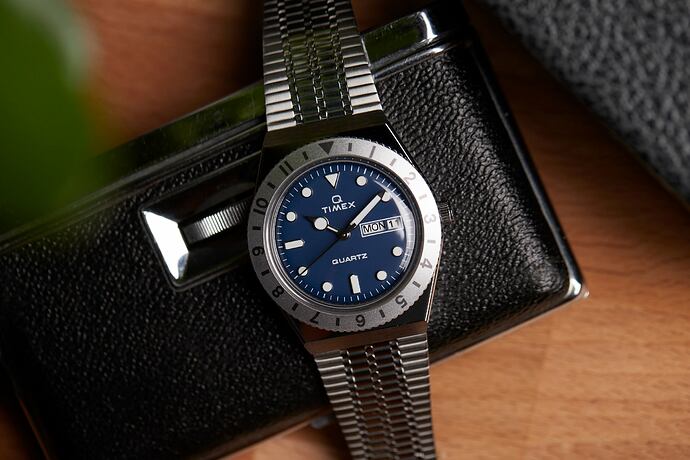 Timex_Q-36mm-Blue_TW2U95500VQ_001-v1618239411028