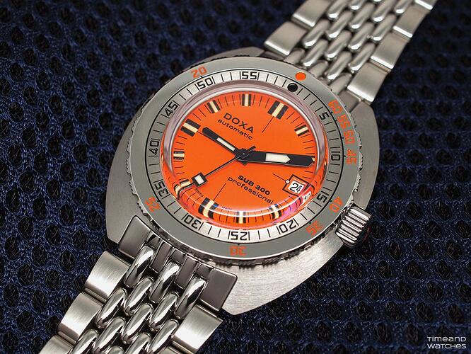Doxa-SUB300-Orange-005