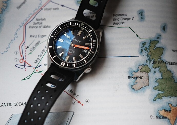 Squale-Squalematic-60-Atmos-Dive-Watch-Review-4