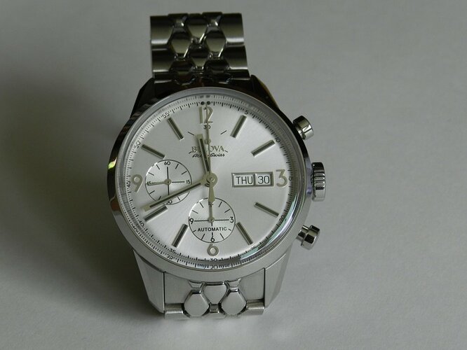 Bulova_chrono_closeup_resized_DSCN1807