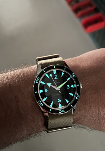 Omega_Lume_1364