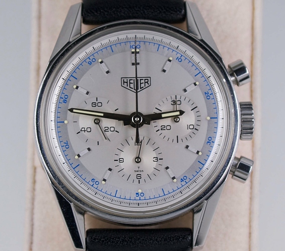 Heuer-Carrera-Re-edition-2