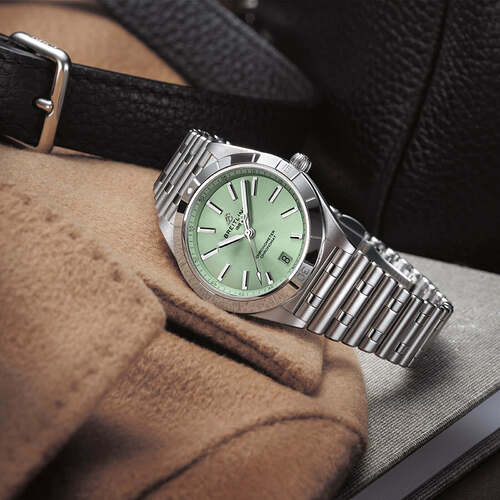 03_chronomat-automatic-36-with-a-pale-green-dial_ref.-u103800101l1a1