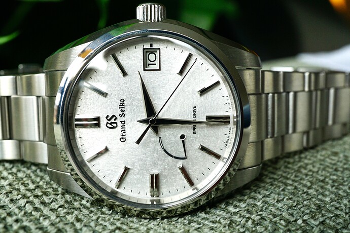D1E953BE-76DA-4F6E-8348-614A8A876AA3_1_201_a