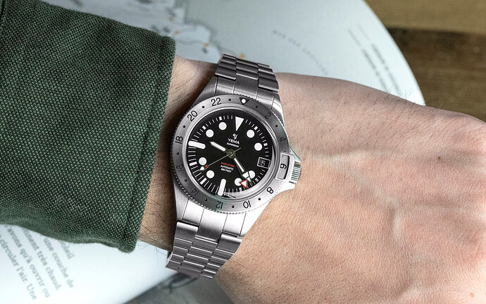 Superman-Worldtime-Steel-Lifestyle-picture-4