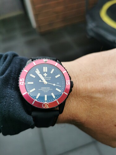 16933855478973028374104487612383