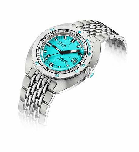 DOXA_Press_SUB_300_821_10_241_10_700x