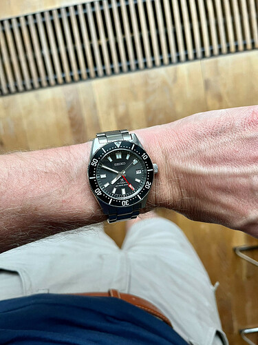 SPB143 GMT