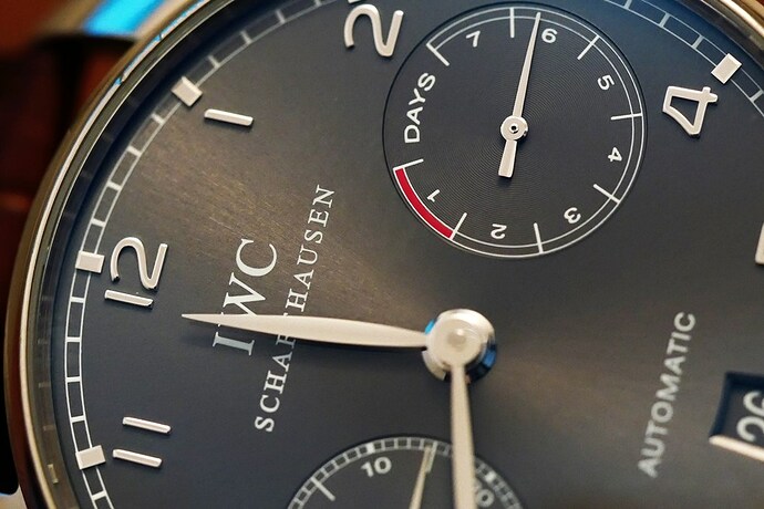 IWC 500106 close up dial (4)