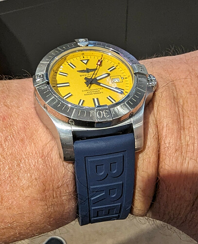 Avenger_blauwrubber