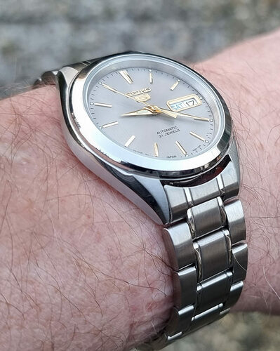 Seiko 5 7S26-03V0