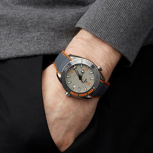 008_Planet-Ocean-600-Titanium-Gents-21592442199001