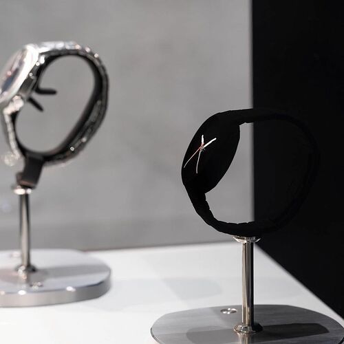 Vantablack-Watch-2-1649277015