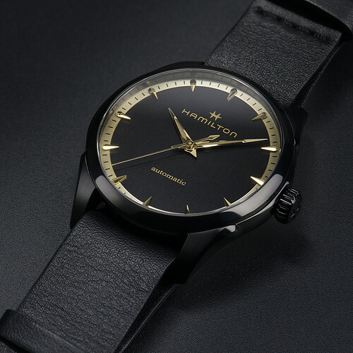 Hamilton_Black-Gold-capsule_H32255730_lifestyle