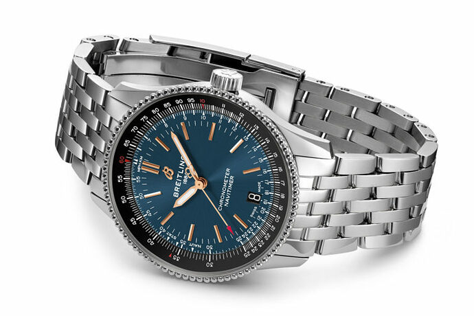 breitling-Navitimer-automatic-38-Singapore-Airlines-2-768x512