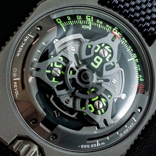 Urwerk-UR-100-Gunmetal-7