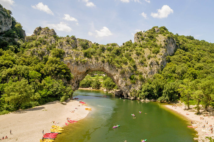 domaine_les_ranchisses_camping_vallon_pont_d_arc