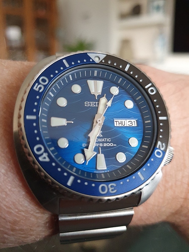 16094143930397391627617634683508