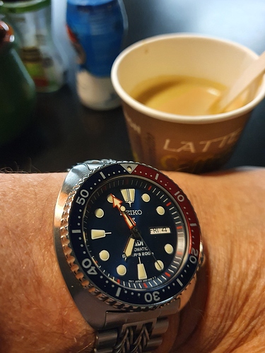 16070613322102725071603425858727