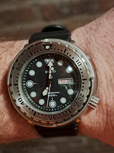 17010215650017867488463236571904
