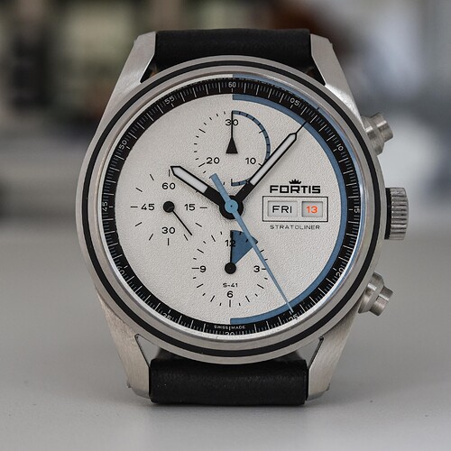 Fortis-Stratoliner-Chronograph-watch-for-Space-Travelers-tested-in-space-hands-on-8