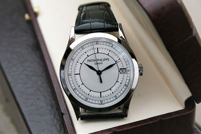 Patek-Philippe-Calatrava-Sector-Dial-1024x682
