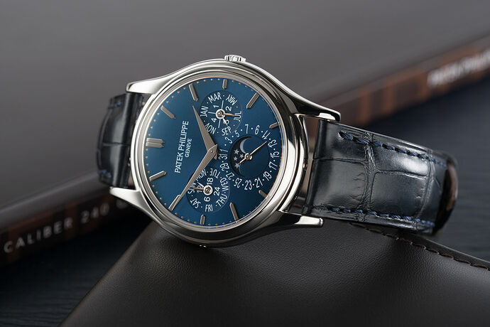 watch-club-patek-philippe-perpetual-calendar-platinum-ultra-thin-perpetual-ref-5140p-year-2015-14