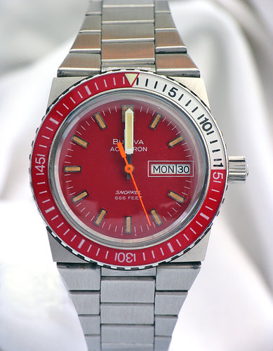 TOM-MINI - Bulova acutron snorkel 666 feet