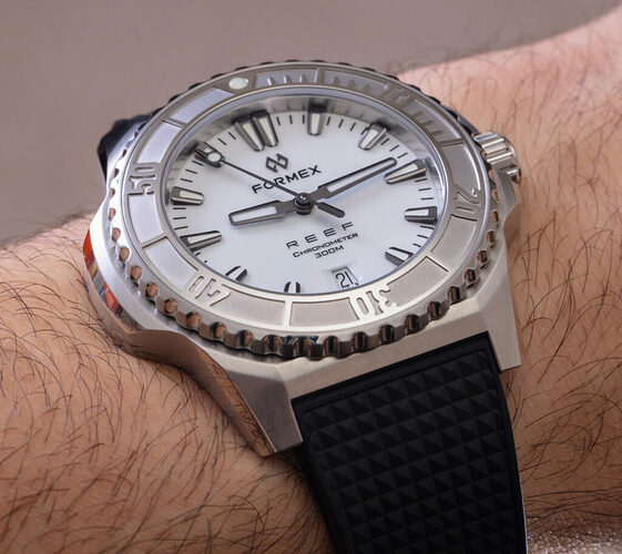 Formex-Reef-Watch-Interchangeable-bezels-10-1024x912