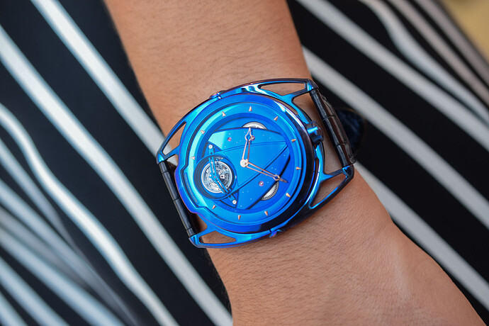 De-Bethune-DB28T-Kind-of-Blue-1