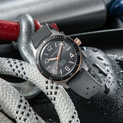 Roll_Skindiver_Automatic_Two-Tone_Grey_Sunray_Dial_Grey_Tropic_Strap_21-SA-016-RB1-GRY-LE1