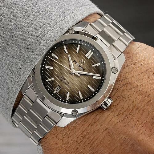 3-formex-essence-thirtynine-automatic-chronometer-cosc-insta-1-600x600-crop-center