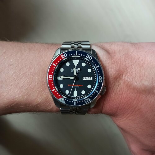 skx009