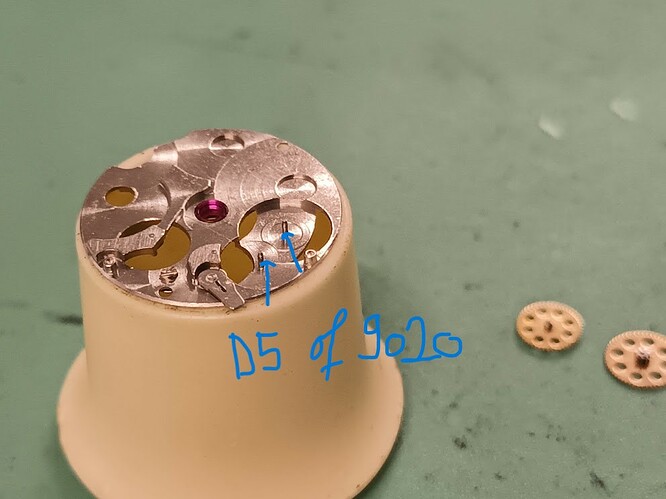pinions D5 of 9020