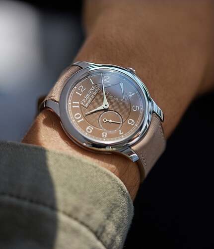 FP_Journe_Chronometre_Souverain_Havana_Brown_A_Collected_Man2_2048x2048