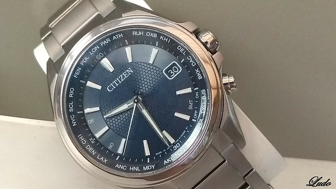 citizen - CB1070-56L