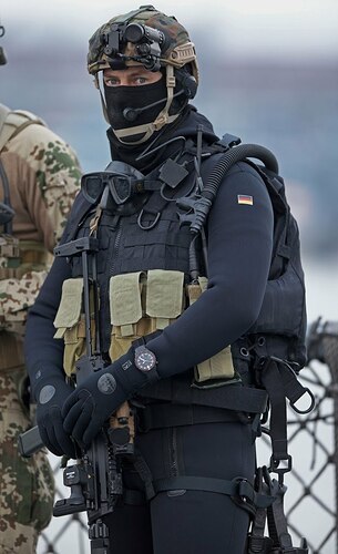 Sinn-UX-S-Kampfschwimmer-KSM-3-625x1024