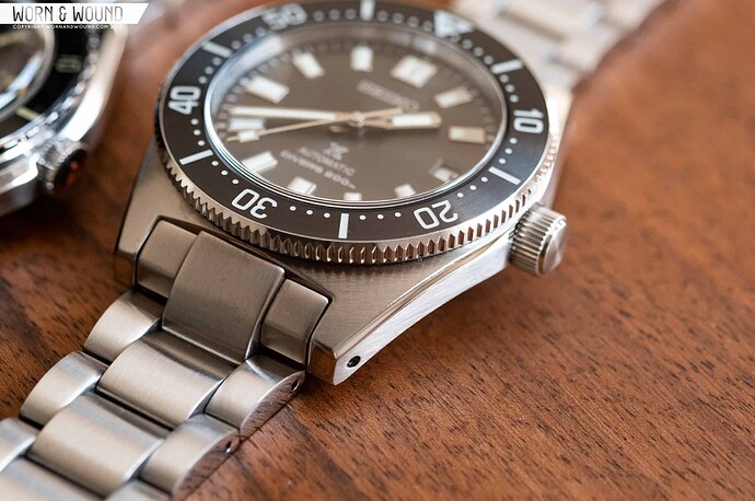 Seiko-SPB143-vs-Doxa-Sub-200-9