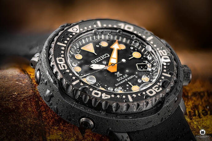 Seiko-Prospex-Tuna-Solar-Black-SNE577P1-06