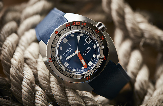 Doxa-Sub300-Navy-Caribbean-1087