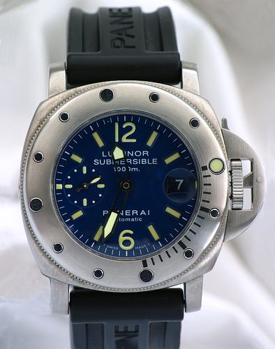 Panerai Luminor Submersible La Bomba