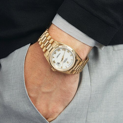 009_Rolex-Day-Date-18K-Yellow-Gold-Gents-18038