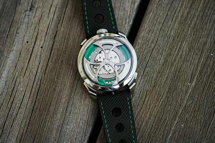 M.A.D.EDITIONS-2023-M.A.D.1-Green-Edition-hands-on-7