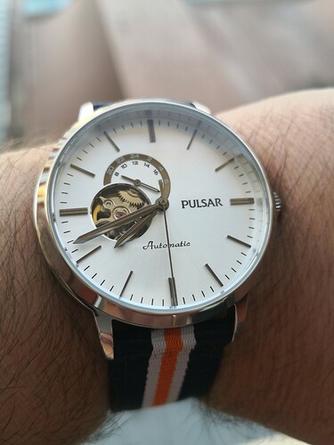 Pulsar P9A005X1-NH39_D-X004-SN8N0036-Automatic-42mm-5ATM-156EUR-Two-piece-RAF-NATO-nylon-strap-20mm-p05