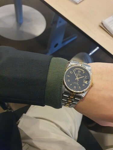 1671281609227278697578068224022