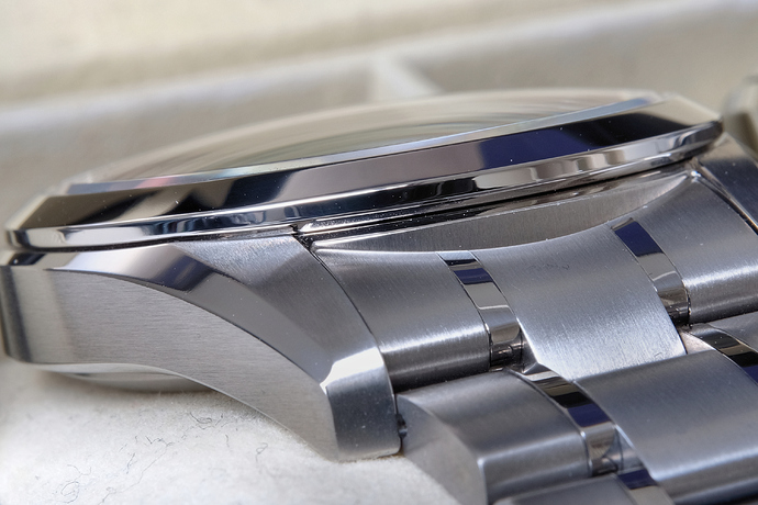 Bezel Chronomaster