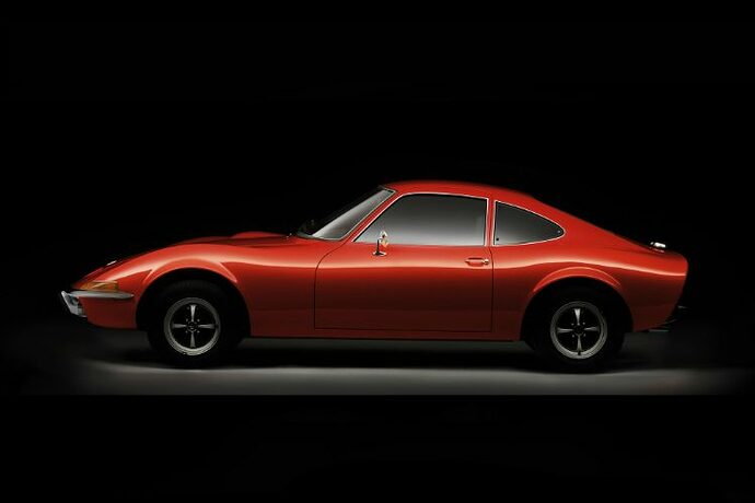 opel-gt-19-red-side-750-front