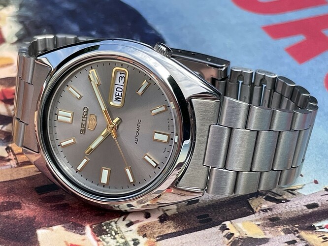 Seiko SNXS (Middel)