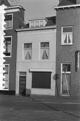 800px-Huis_van_Blonde_Dolly_(mevrouw_Niemans_Den_Haag),_Bestanddeelnr_910-8379